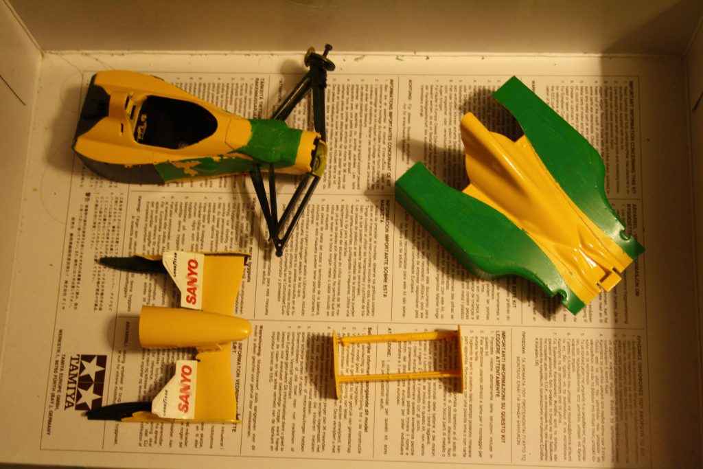 Tamiya Benetton B190 discarded parts