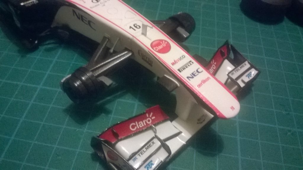 Fujimi Sauber C30 nose and front wing