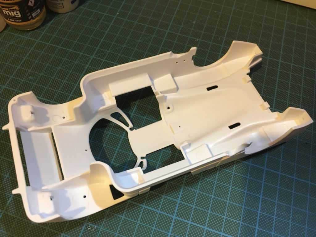 Italeri Lancia LC2 body underneath