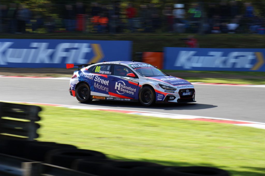 2022 Motorsport Photography: Tom Ingram at Brands Hatch