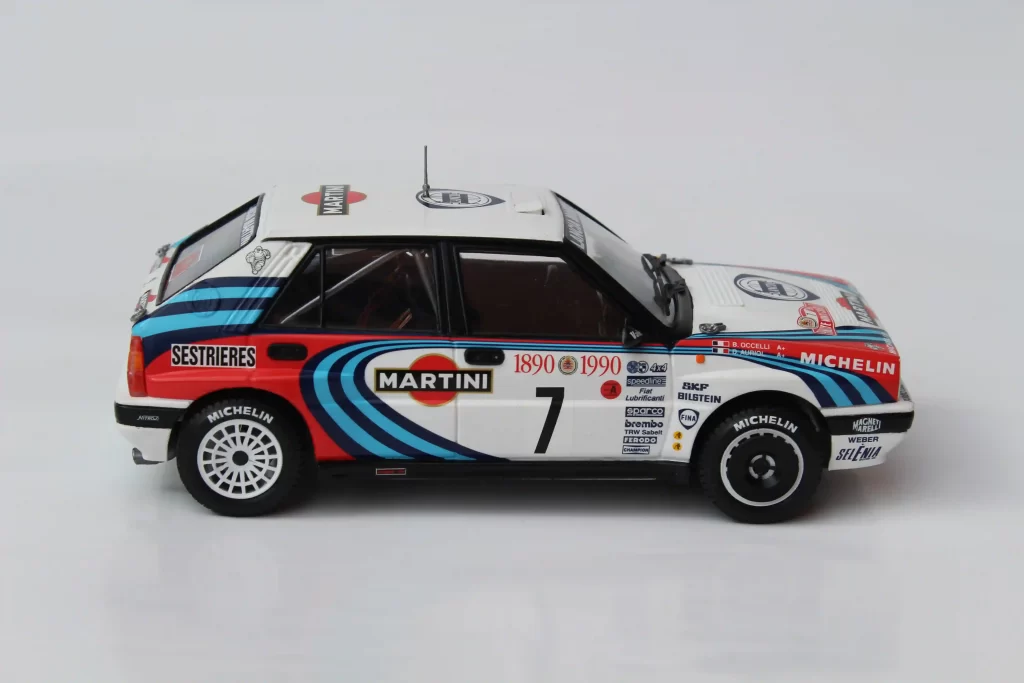 Italeri Lancia Delta HF Integrale right side
